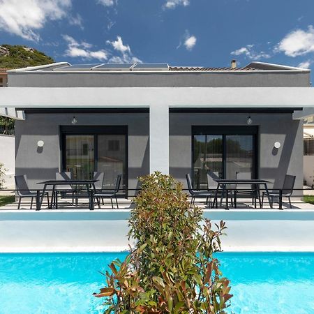 Cove Suites Nea Iraklitsa Екстер'єр фото