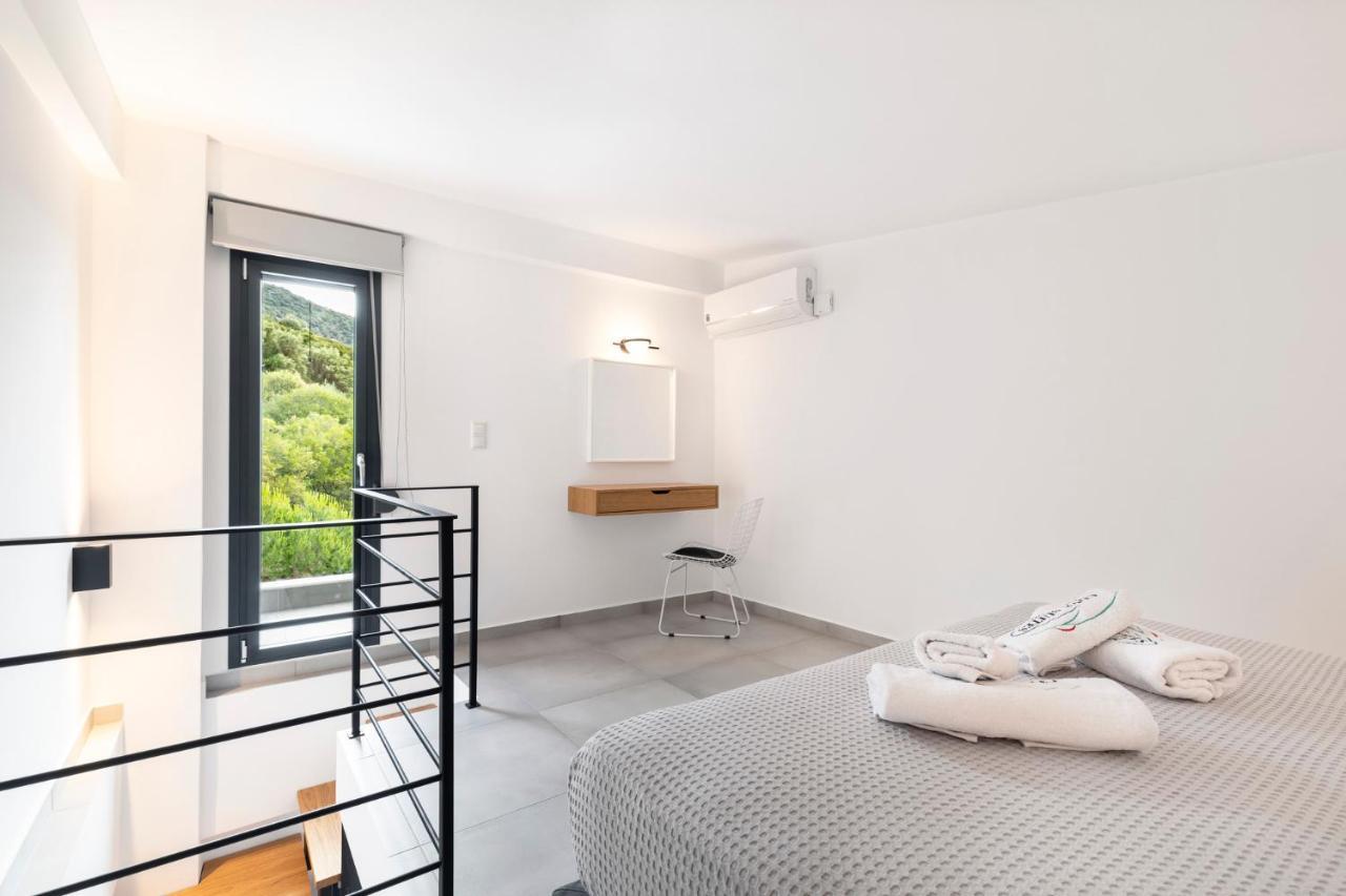 Cove Suites Nea Iraklitsa Екстер'єр фото