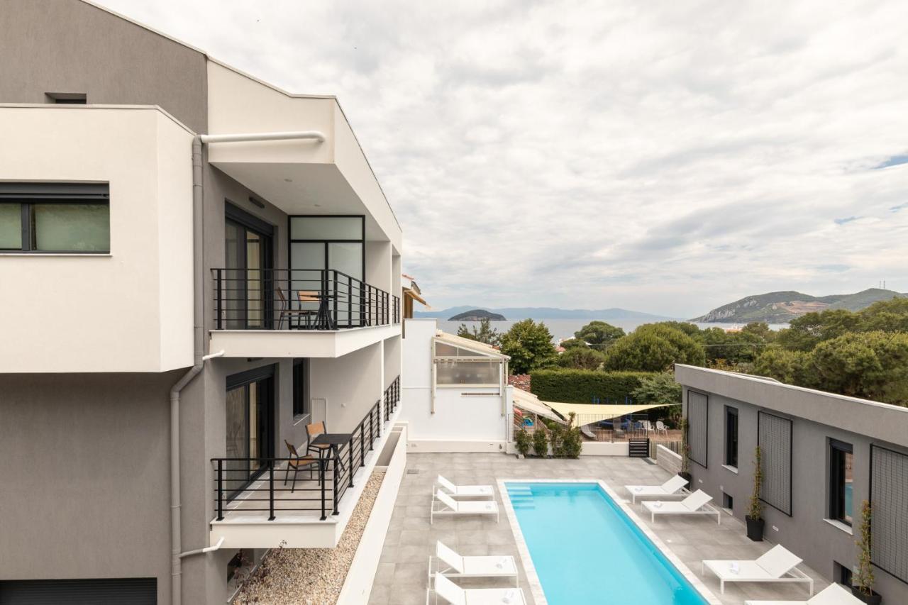 Cove Suites Nea Iraklitsa Екстер'єр фото