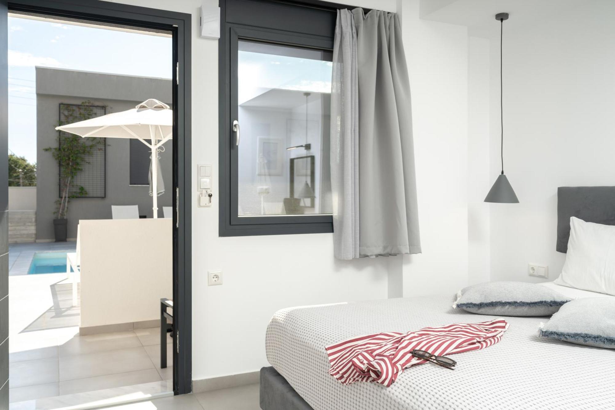 Cove Suites Nea Iraklitsa Екстер'єр фото