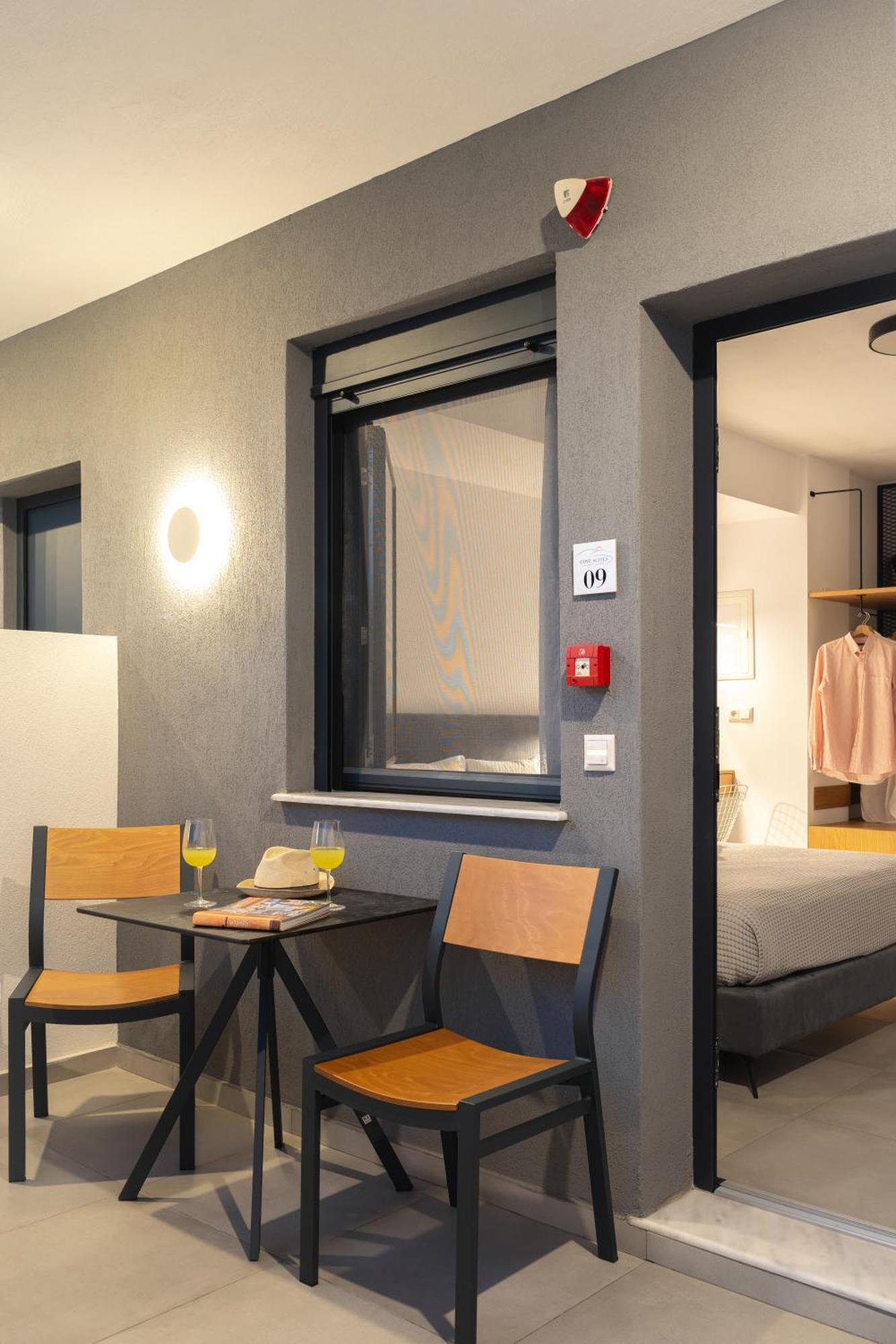 Cove Suites Nea Iraklitsa Екстер'єр фото