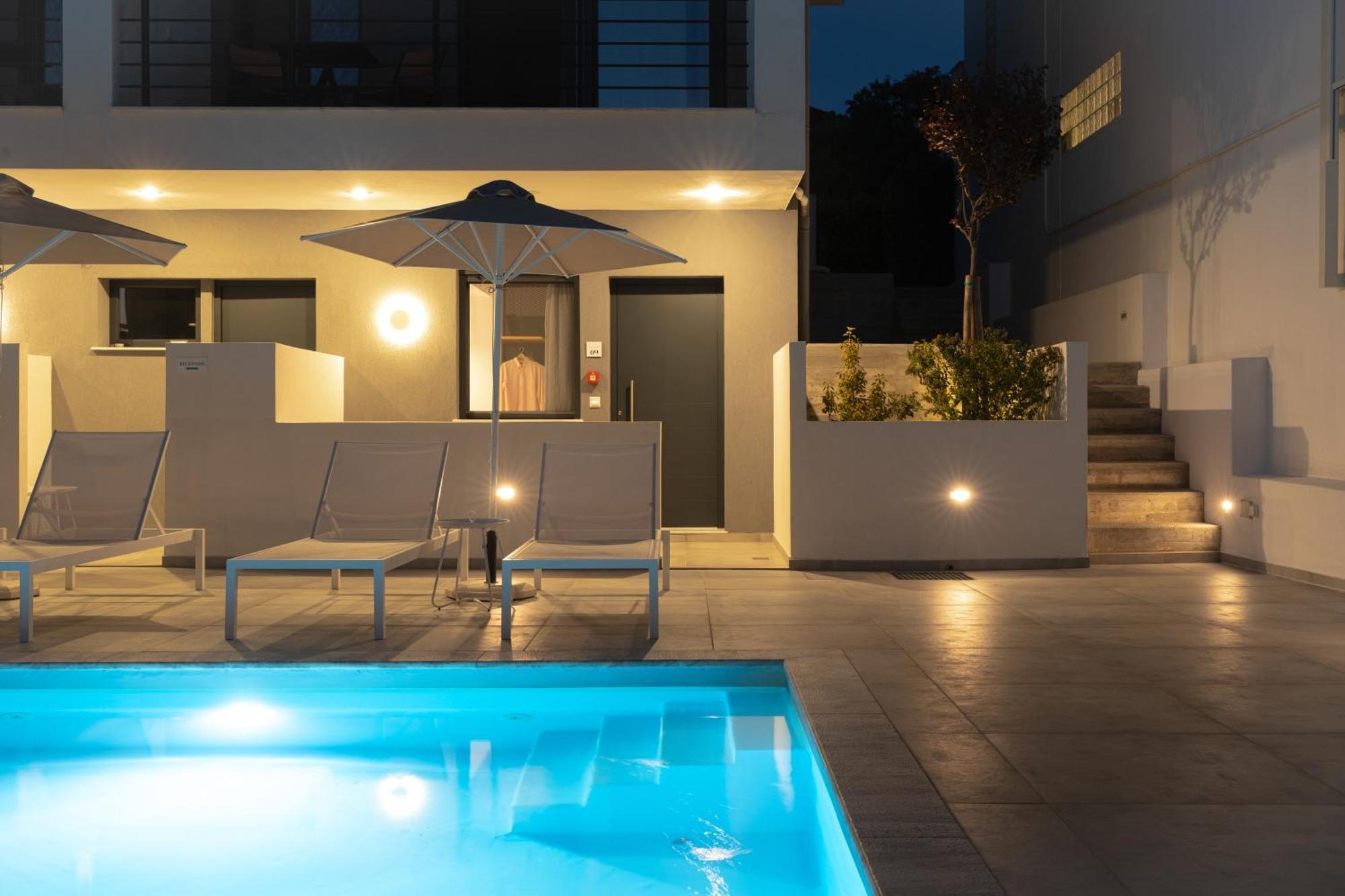 Cove Suites Nea Iraklitsa Екстер'єр фото